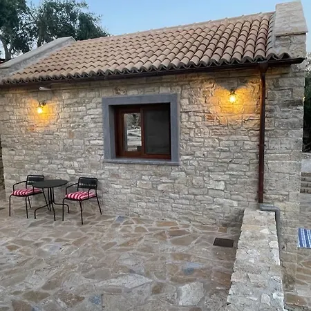 Mikro Kastro Ferienhaus Apergátika