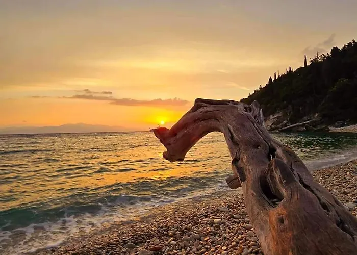 בית נופש Mikro Kastro