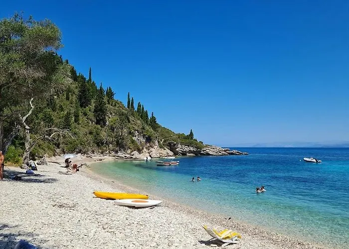 Mikro Kastro * Apergátika